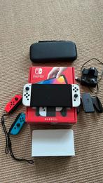 Nintendo Switch Oled + Pokemon Scarlet + extra controller, Spelcomputers en Games, Met games, Met 2 controllers, Zo goed als nieuw