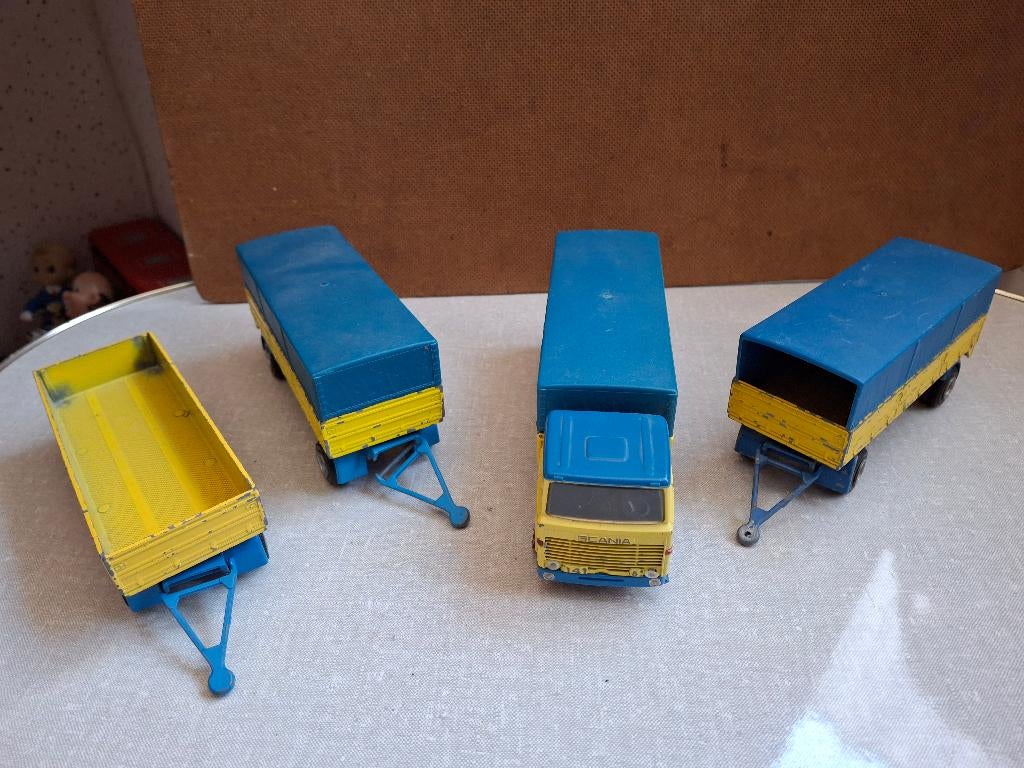 Nacoral Scania140 vrachtauto miniatuur, Hobby en Vrije tijd, Modelauto's | 1:50, Ophalen of Verzenden, Gebruikt, Bus of Vrachtwagen