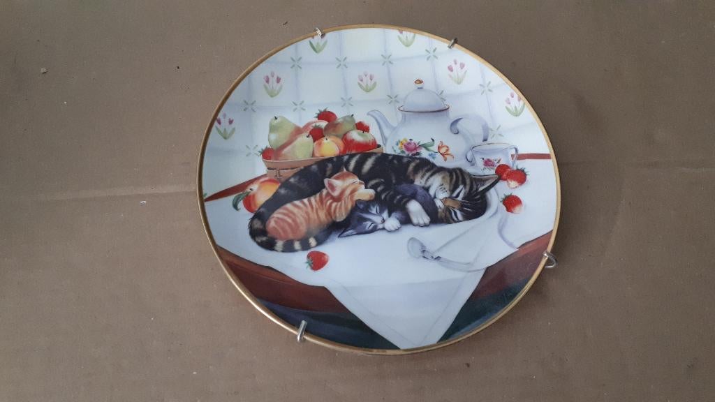 Porseleinen bordje  katten, Antiek en Kunst, Antiek | Porselein, Ophalen