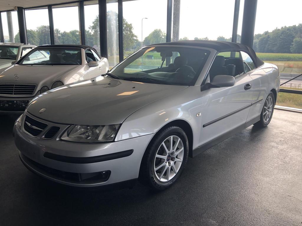 Saab 9-3 Cabrio 2.0t Linear LEUKE ORIGINELE AUTO!, Auto's, Voorwielaandrijving, 1998 cc, Stof, Gebruikt