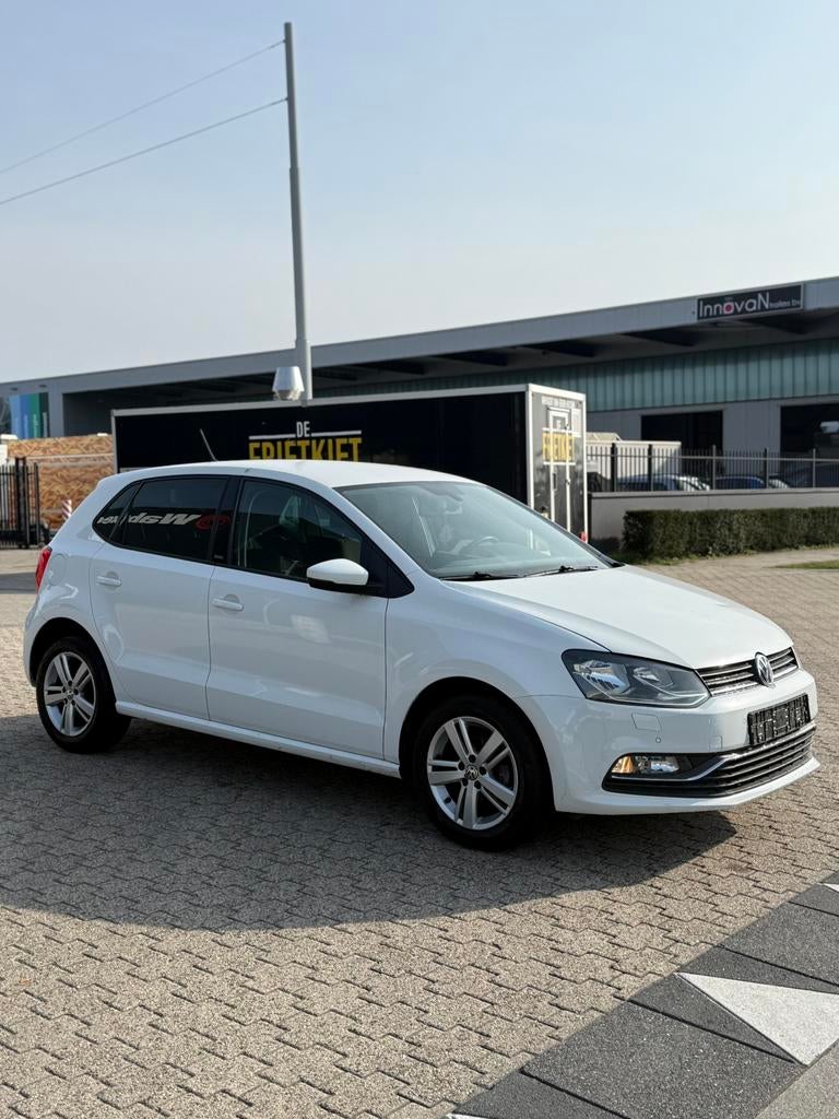 Volkswagen Polo 1.2 TSI, Stoelverw, Pdc, LM velgen, Auto's, Volkswagen, 4 cilinders, Wit, Bedrijf, Handgeschakeld