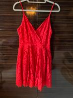 Kanten jurk knielengte - Elegant en stijlvol, Maat 38/40 (M), Ophalen of Verzenden, Zo goed als nieuw, Knielengte