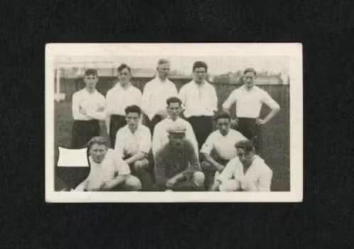 Voetbalplaatje BFC Bussum 1930/1931 (307)., Verzamelen, Overige Verzamelen, Zo goed als nieuw, Ophalen of Verzenden