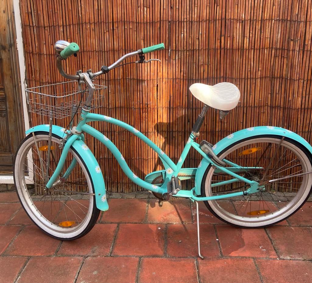 Electra beach cruiser mintgroen met bloemetjes en mandje, Fietsen en Brommers, Fietsen | Cruisers en Lowriders, Gebruikt, Staal