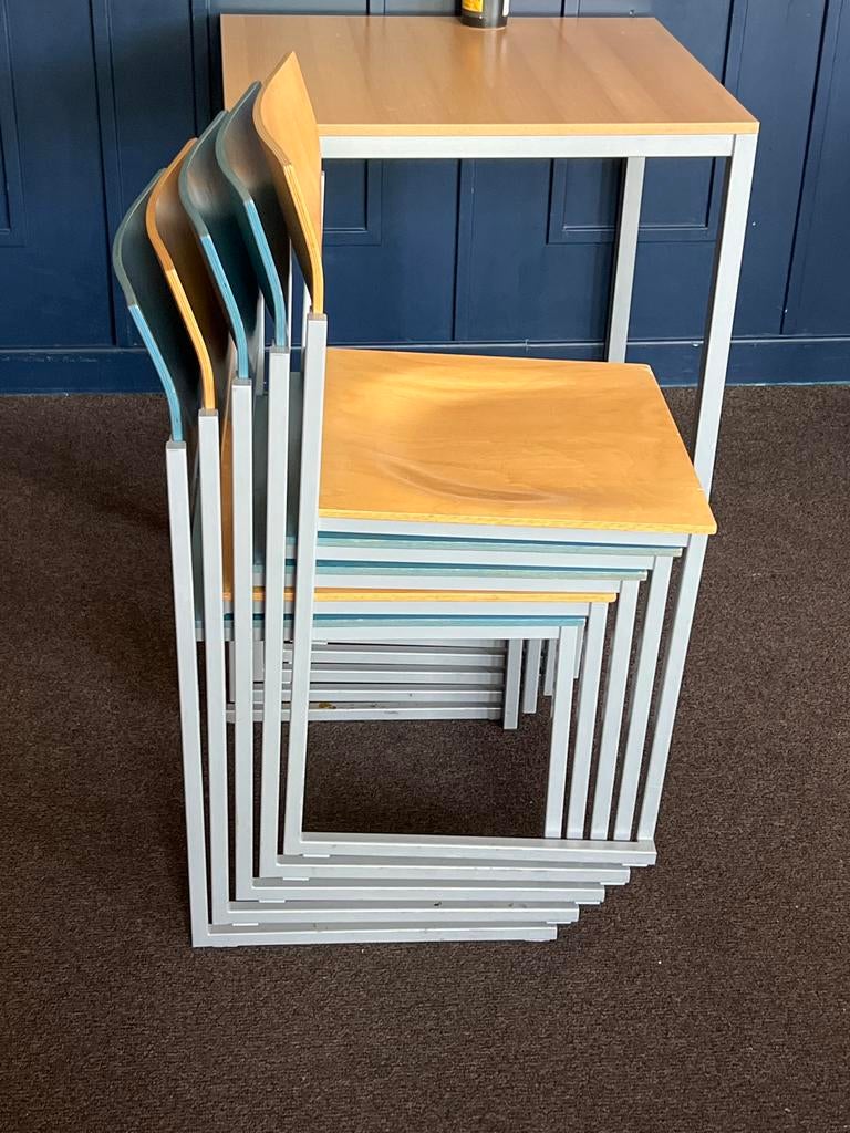 Vepa stapelbare stoelen 20  st 10 tafels, Huis en Inrichting, Stoelen, Ophalen, Gebruikt, Overige kleuren, Vier