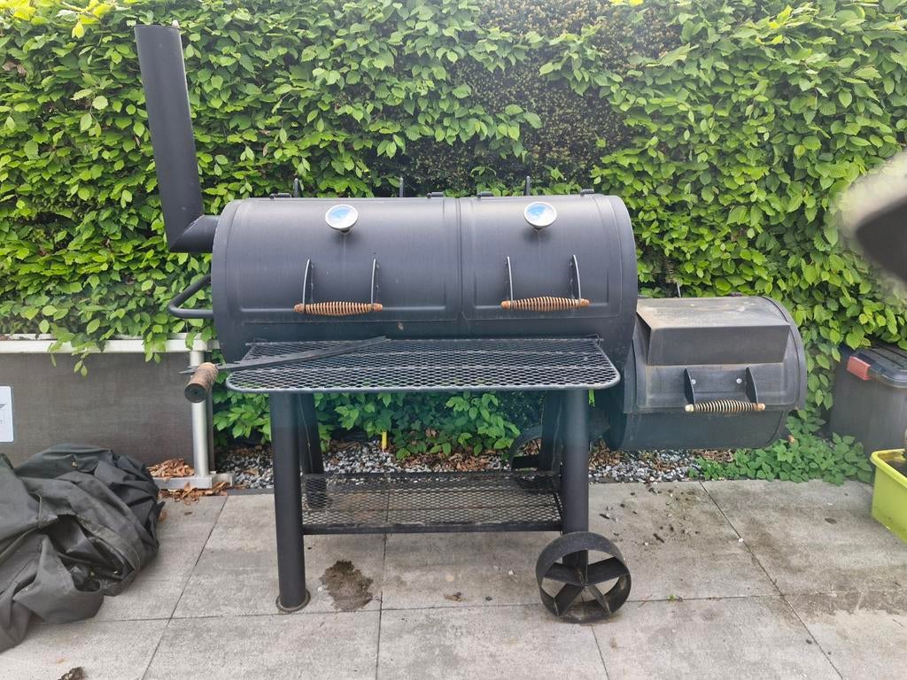 Grote Smoker BBQ - Perfect voor de zomer!, Tuin en Terras, Houtskoolbarbecues, Ophalen, Gebruikt, Onbekend