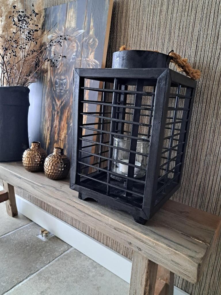 Grote zwarte lantaarn van Braxton Home Collection., Huis en Inrichting, 25 tot 50 cm, Zwart, Ophalen of Verzenden, Zo goed als nieuw