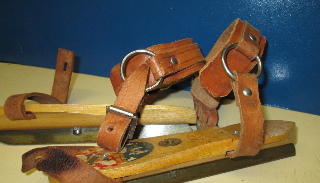 Kinderschaatsen maat 18 (uit Friesland), Antiek en Kunst, Curiosa en Brocante, Ophalen