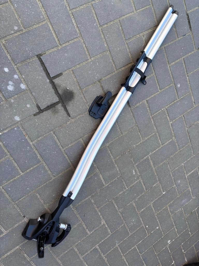 Thule fietsendrager voor racefiets/mtb met snelspan as, Ophalen, Gebruikt