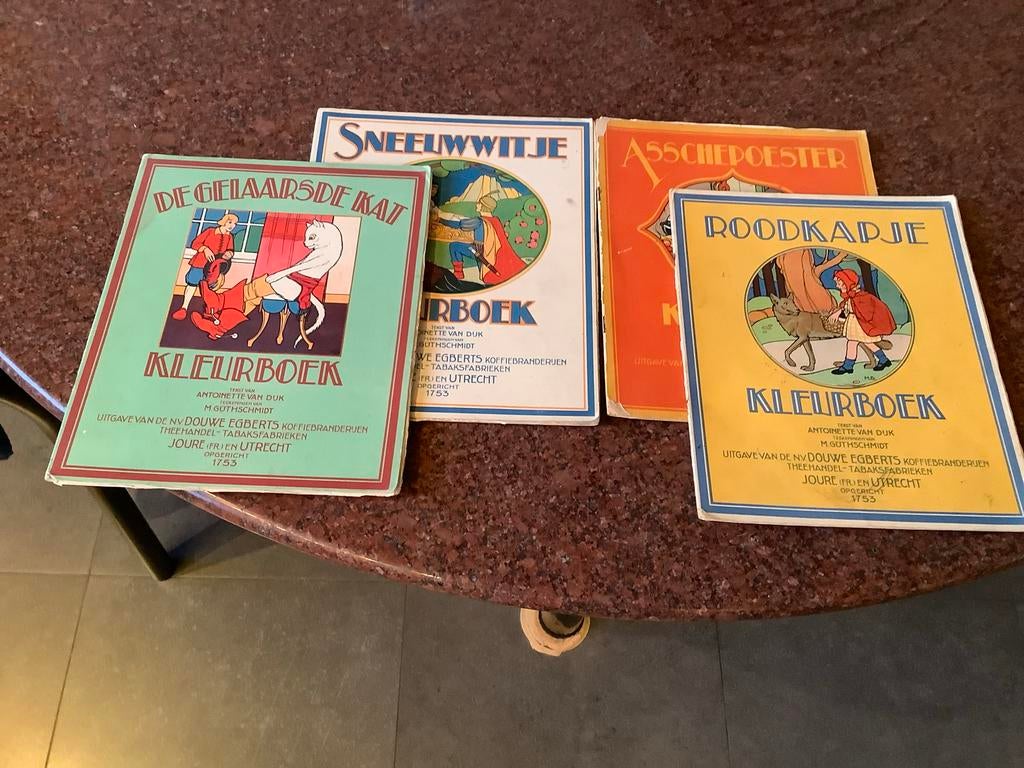 4 antieke kleurboeken van Douwe Egberts (jaren '50), Ophalen of Verzenden, Gelezen