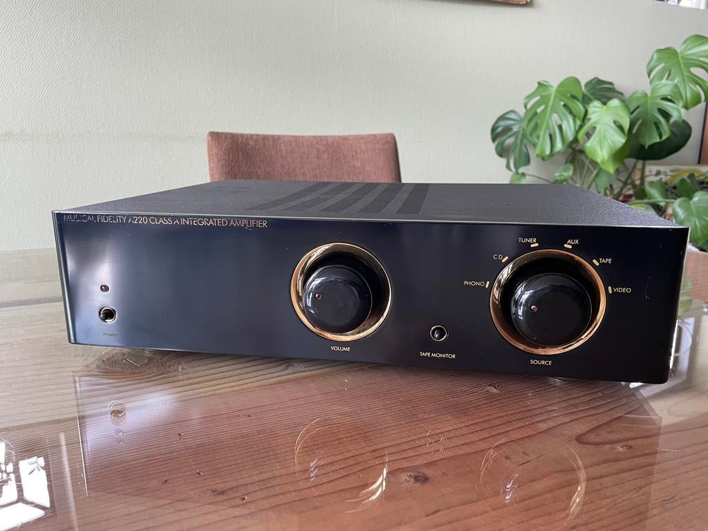 Musical Fidelity A220 Mosfet class-A recapped, Audio, Tv en Foto, Overige merken, Verzenden, Refurbished, 60 tot 120 watt