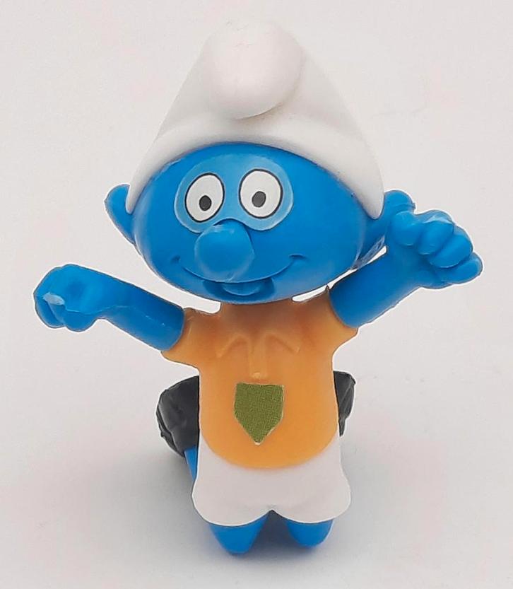 Voetbal Smurf op zijn knieen Ferrero uit 1990, Verzamelen, Smurfen, Zo goed als nieuw, Poppetje, Figuurtje of Knuffel, Verschillende Smurfen