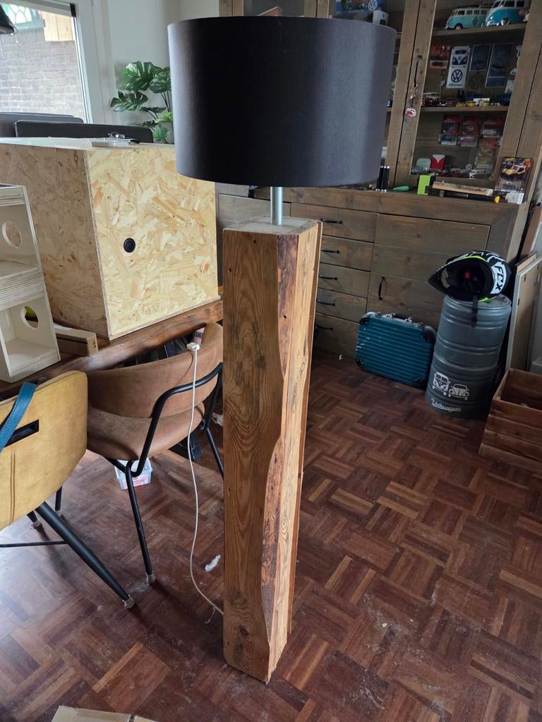 Steigerplanken staande lamp, Huis en Inrichting, Lampen | Vloerlampen, Ophalen, Zo goed als nieuw, Stof, 150 tot 200 cm