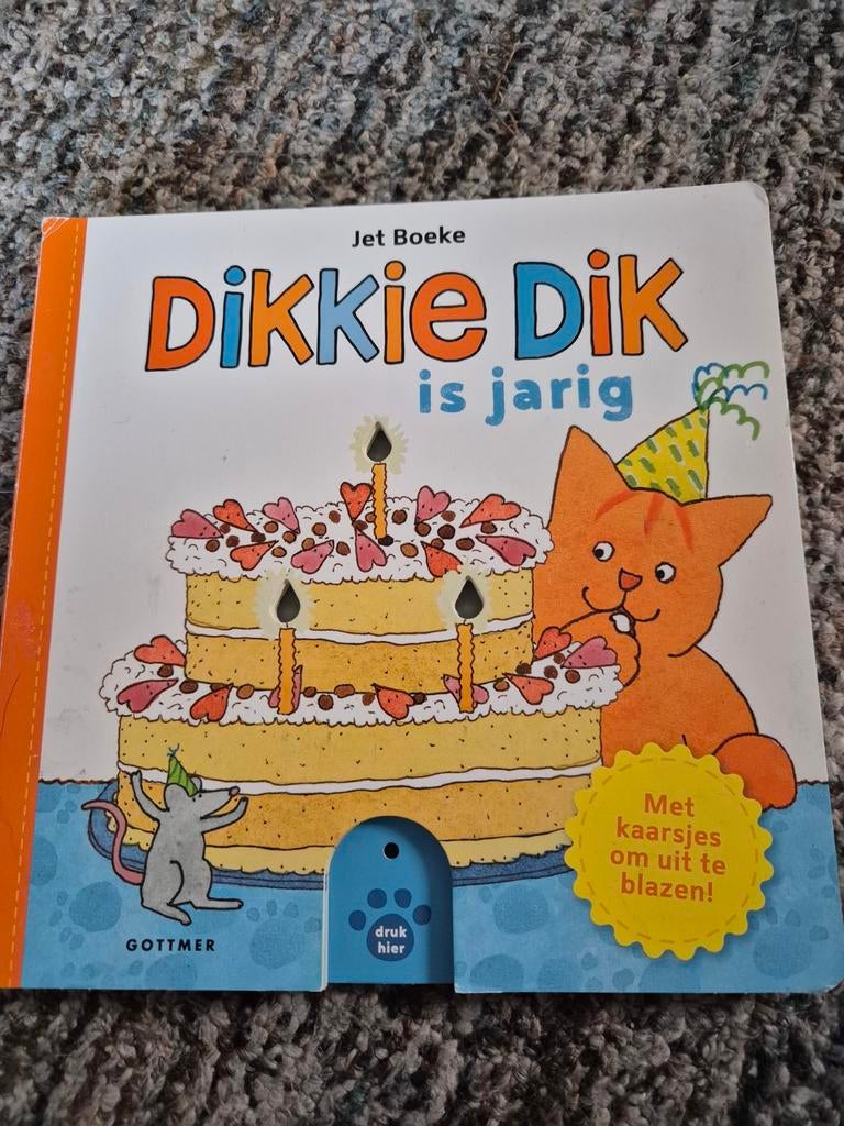 Dikkie Dik is jarig - Met uitblaas lichtjes!, Jongen of Meisje, Ophalen of Verzenden, Zo goed als nieuw, Voorleesboek
