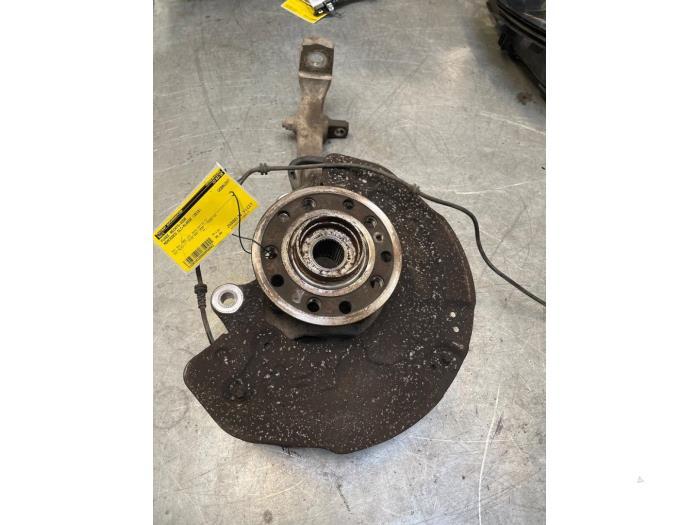 Fusee rechts-voor van een Mercedes GLC-Klasse, Gebruikt, -, Ophalen of Verzenden, -