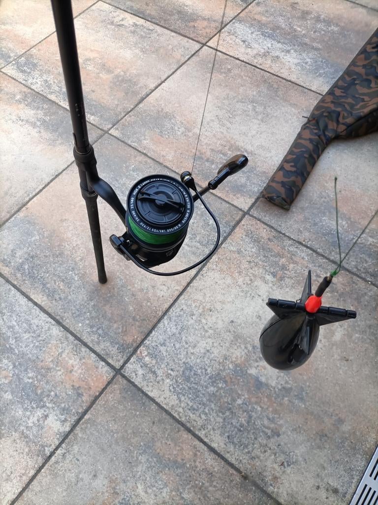 Spod hengel met molen en Spomb, Ophalen, Gebruikt, Complete set