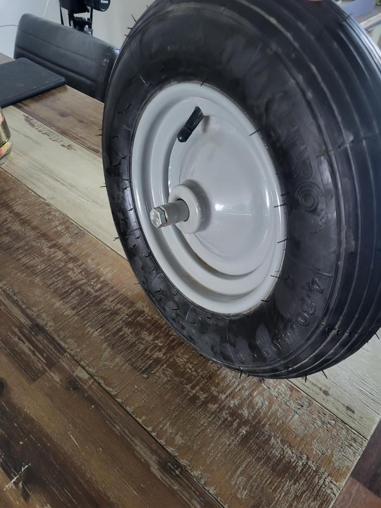 Matador origineel kruiwagen wiel, Ophalen