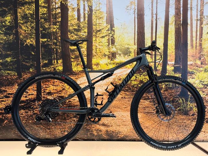 Specialized Epic Expert Full Carbon L 29 inch mountainbike, Fietsen en Brommers, Fietsen | Mountainbikes en ATB, Zo goed als nieuw