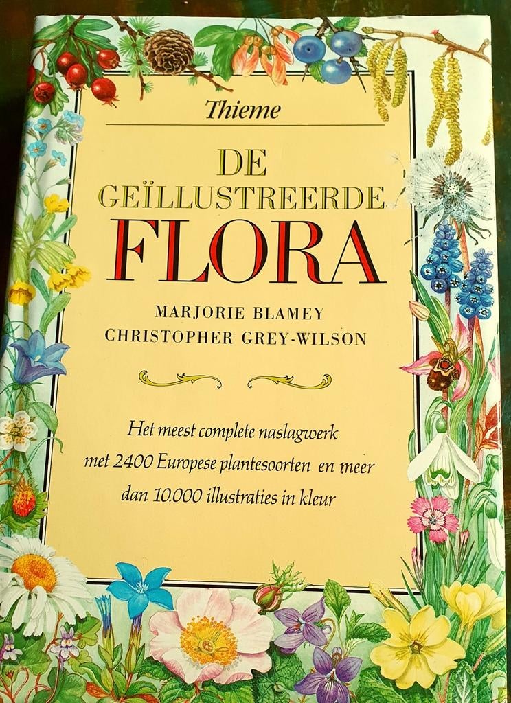 De Geïllustreerde Flora, Ophalen of Verzenden, Zo goed als nieuw, Bloemen, Planten en Bomen, Marjorie Blamey, Christopher Grey-Wilson
