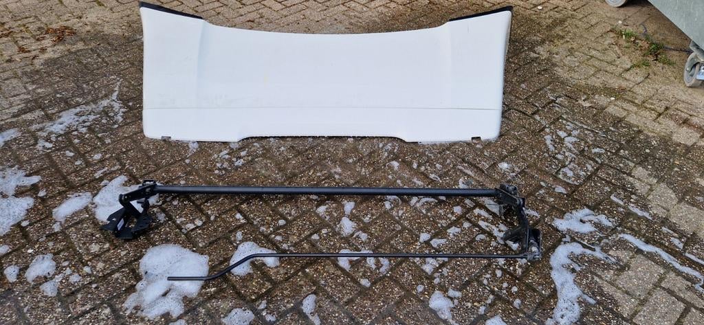 Complete dakspoiler Scania Next Gen. incl bevestigingsbeugel, Ophalen, Voor, Bumper