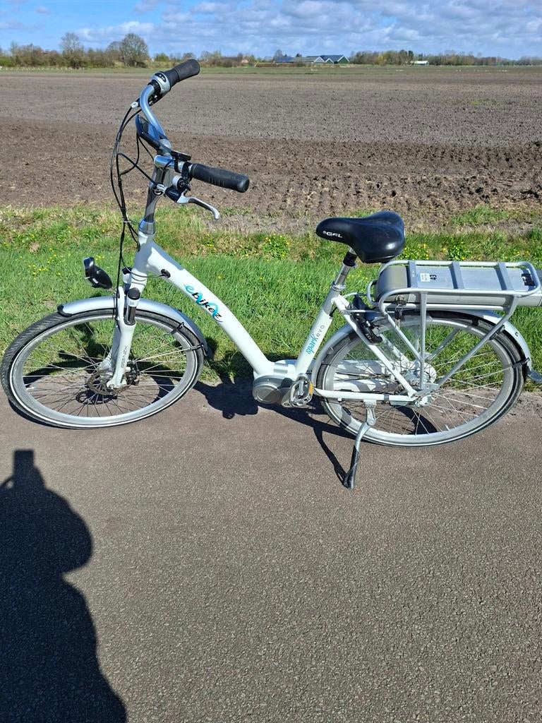 ZGAN E-bike met geruisloze middenmotor en LED verlichting, Fietsen en Brommers, Elektrische fietsen, Zo goed als nieuw, 51 tot 55 cm