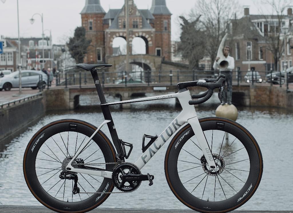 Factor Ostro Vam, Dura Ace Di2, Powermeter, Scope Artech 6, 28 inch, Carbon, Zo goed als nieuw, 57 tot 61 cm