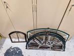 5 Oude Gietijzeren Halfronde Raampjes / Bovenlichten, Doe-het-zelf en Verbouw, Glas en Ramen, Ophalen, Gevelraam of Ruit, Gebruikt