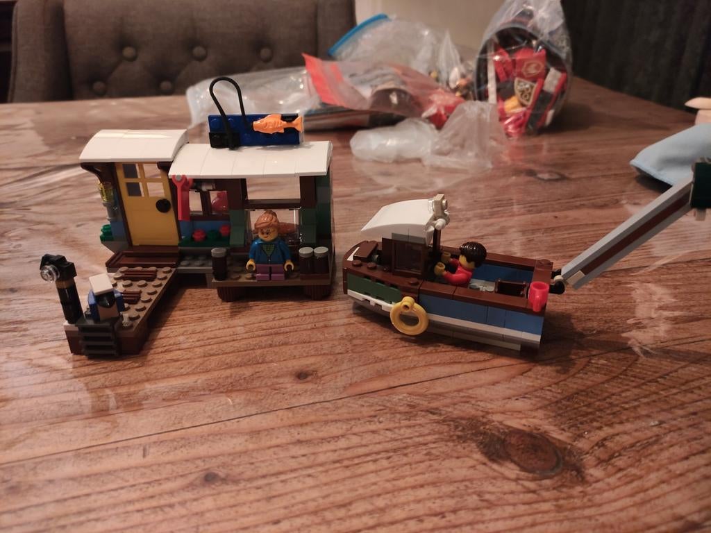 Lego Creator 31093 - Rivierhuisboot, Kinderen en Baby's, Speelgoed | Duplo en Lego, Ophalen of Verzenden, Zo goed als nieuw, Complete set