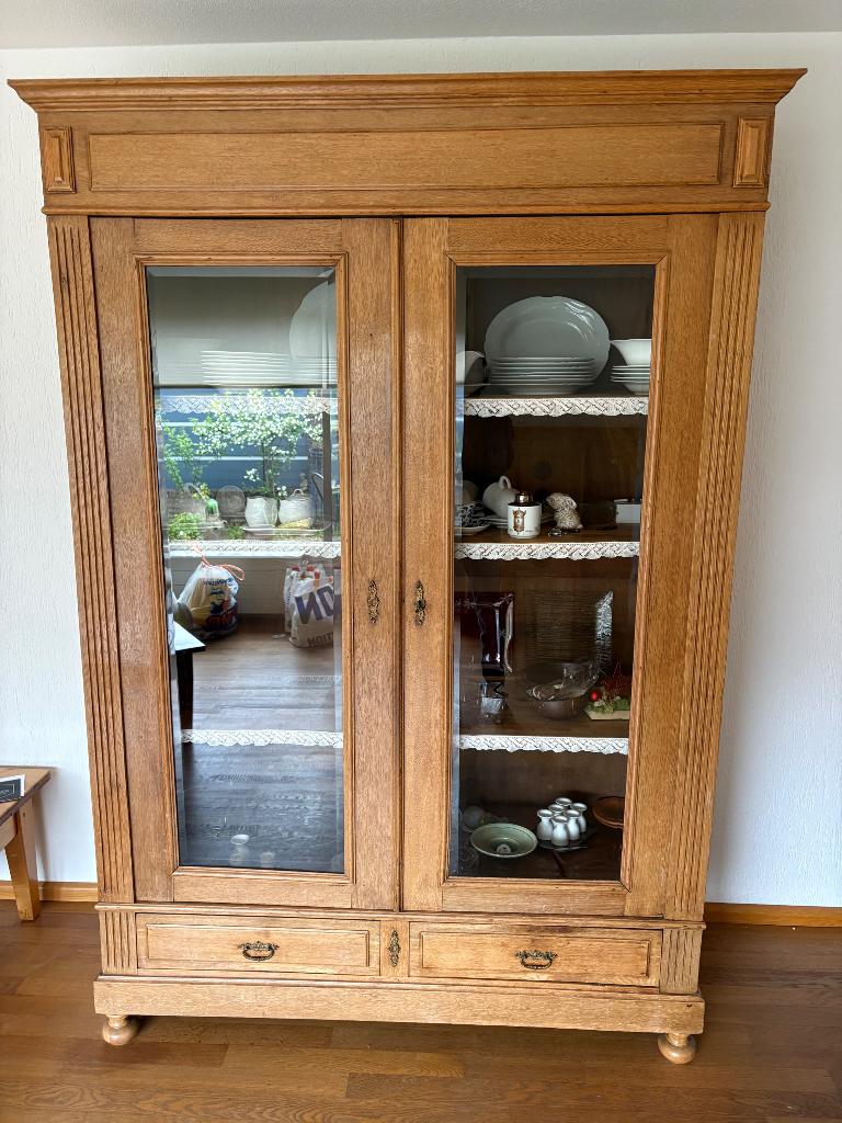 Antieke kast, Ophalen