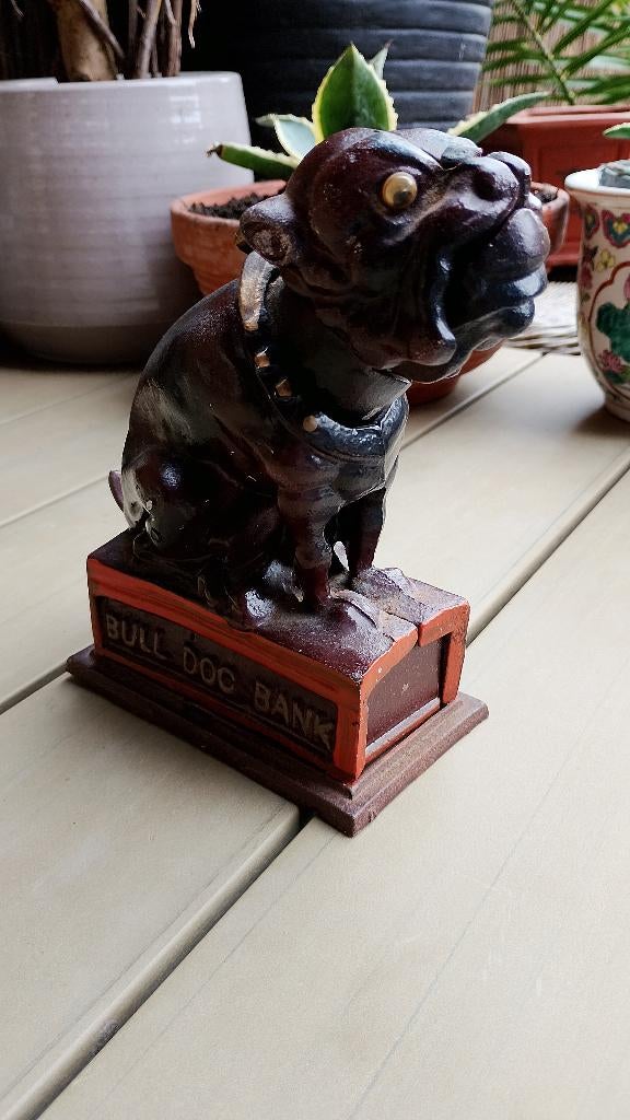 Vintage gietijzeren mechanische spaarpot Bull dog bank, Ophalen of Verzenden, Zo goed als nieuw, Steen, Aardewerk of Keramiek