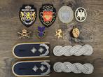 Schouderstukken, emblemen en speldjes., Verzamelen, Ophalen of Verzenden, Landmacht, Nederland, Embleem of Badge