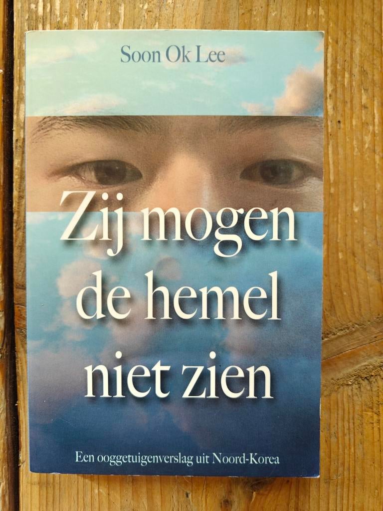 Zij mogen de hemel niet zien., Boeken, Ophalen of Verzenden, Zo goed als nieuw