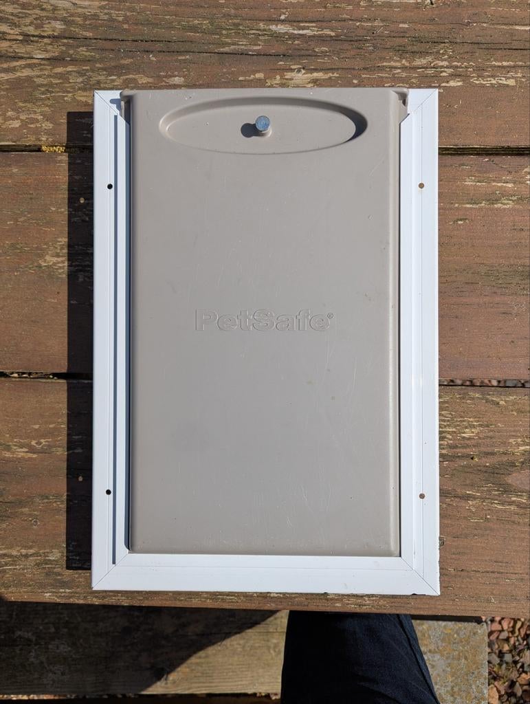 Petsafe hondenluik/kattenluik medium, Dieren en Toebehoren, Ophalen, Gebruikt