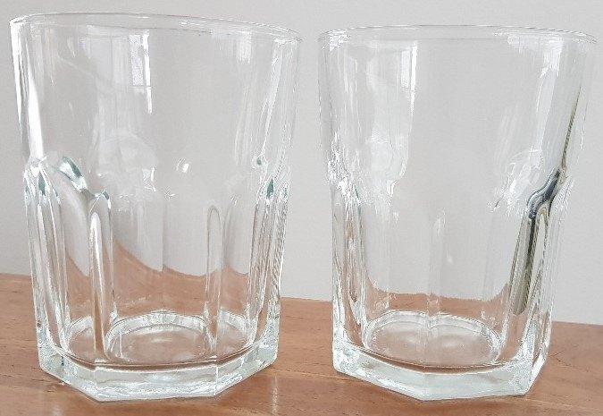 Set van 2 prachtige vintage Duralex-glazen - IZGST, Verzamelen, Glas en Borrelglaasjes, Zo goed als nieuw, Overige typen, Ophalen of Verzenden