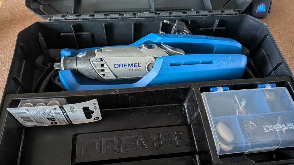 Dremel 3000 in koffer, zo goed als nieuw, Ophalen, Zo goed als nieuw