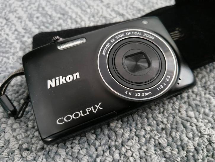 Nikon Coolpix S3100 digitale camera met tasje en kabel, Audio, Tv en Foto, Fotocamera's Digitaal, Gebruikt, Compact, Nikon, 8 keer of meer