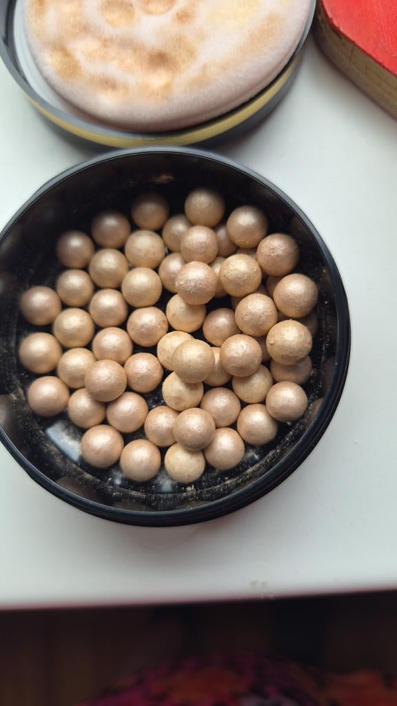 Oriflame Giordani Gold Bronzing Pearls natural glow, Wangen, Nieuw, Ophalen of Verzenden, Make-up