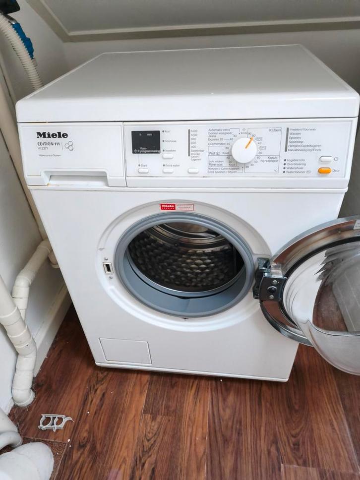 Miele W3371 Edition 111 wasmachine - goed werkend, Witgoed en Apparatuur, Wasmachines, Gebruikt, Voorlader, 6 tot 8 kg, 85 tot 90 cm