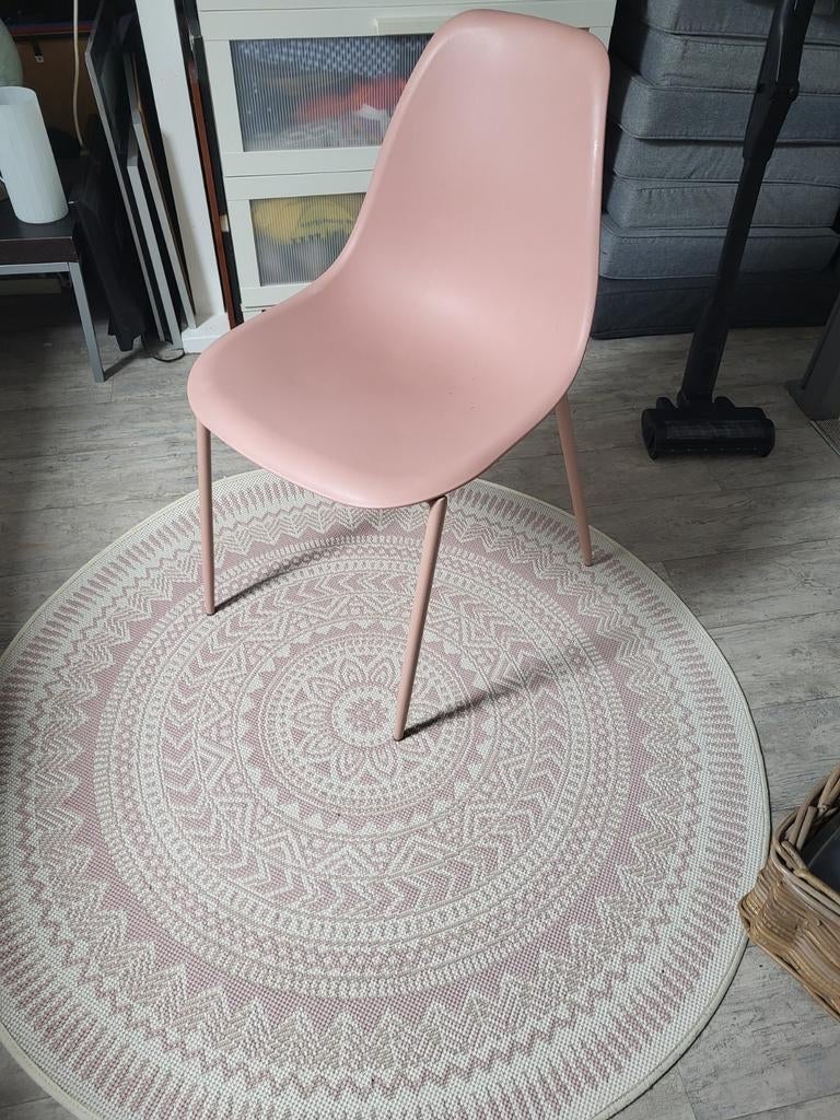 Oud roze kleed en stoel, Huis en Inrichting, Stoelen, Ophalen, Overige kleuren, Eén