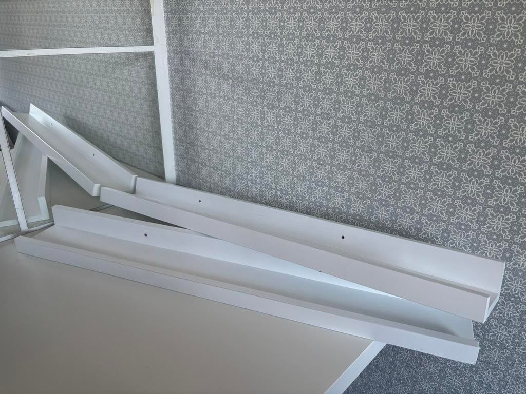 Twee witte fotoplanken van Desenio - 2x 70 cm, Ophalen of Verzenden, Zo goed als nieuw