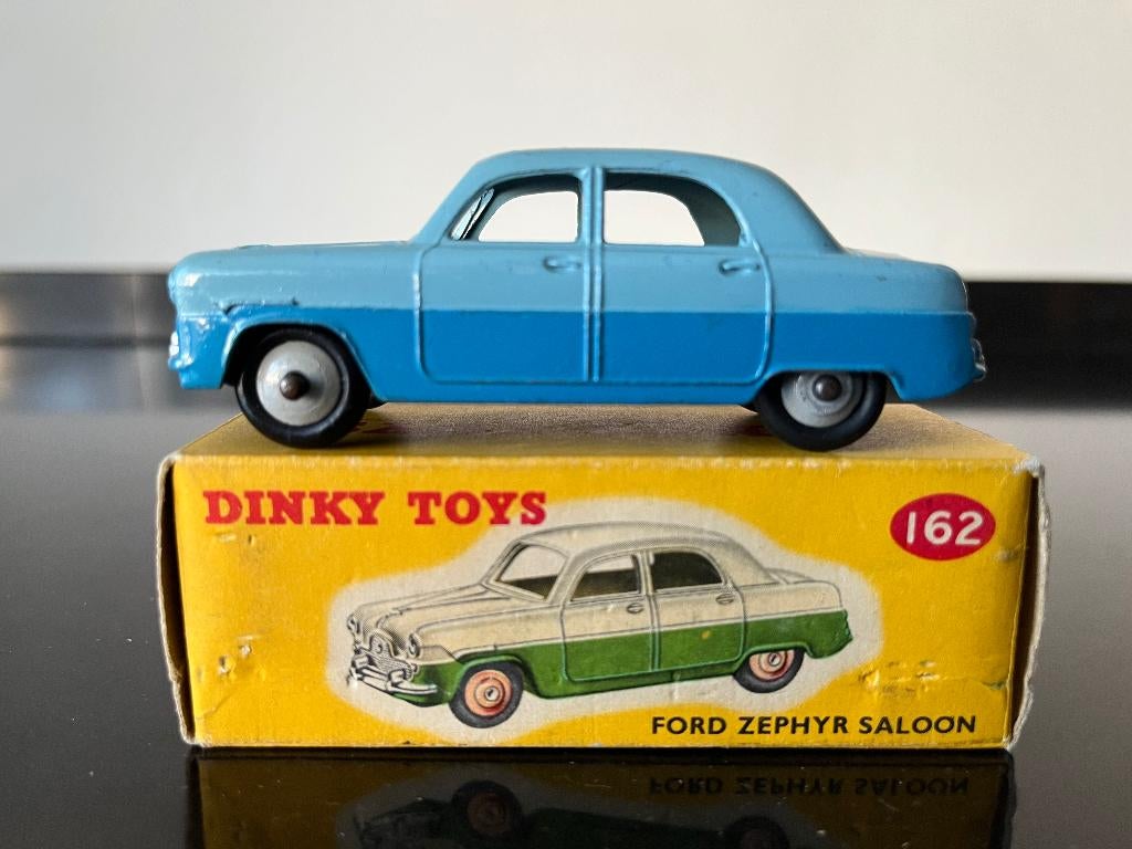 Dinky Toys #162 Ford Zephyr Saloon, Ophalen of Verzenden, Zo goed als nieuw, Auto, Dinky Toys