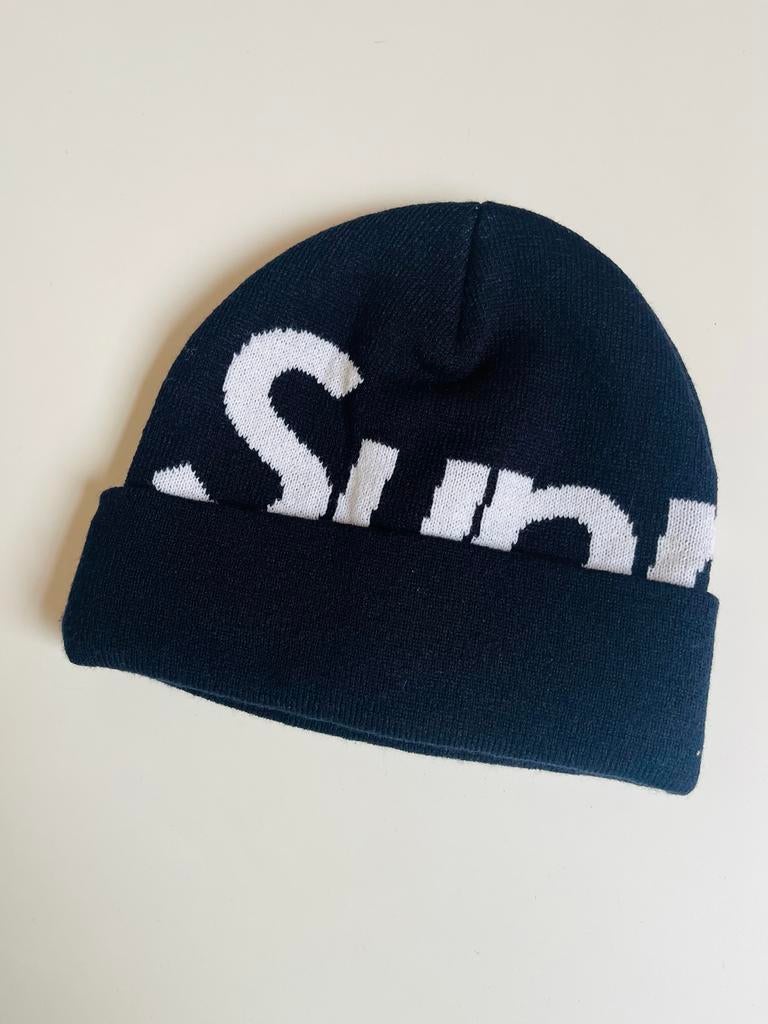 Supreme Beanie Donkerblauw met Wit, Verzenden, Zo goed als nieuw, Overige maten, Muts