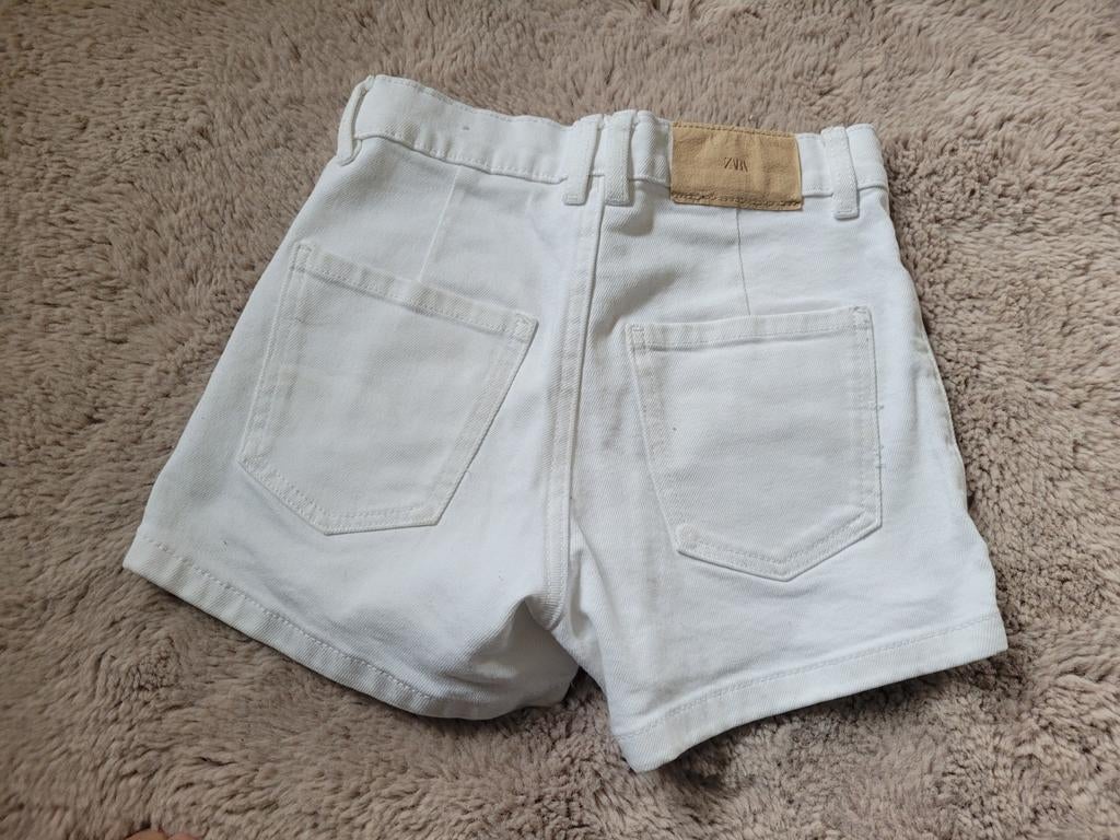 Meisje short maat 128, Kinderen en Baby's, Kinderkleding | Maat 128, Broek, Gebruikt, Meisje, Ophalen of Verzenden
