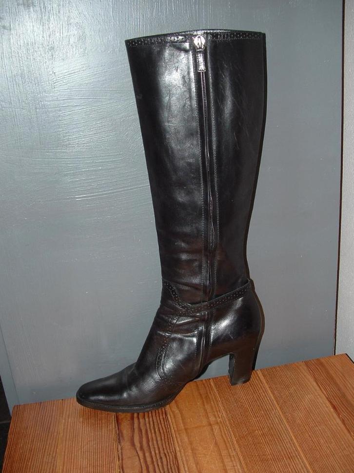 Ralph Lauren zwarte leren laarzen maat 6½ B Maat 36,5, Kleding | Dames, Schoenen, Zo goed als nieuw, Hoge laarzen, Zwart, Ophalen of Verzenden