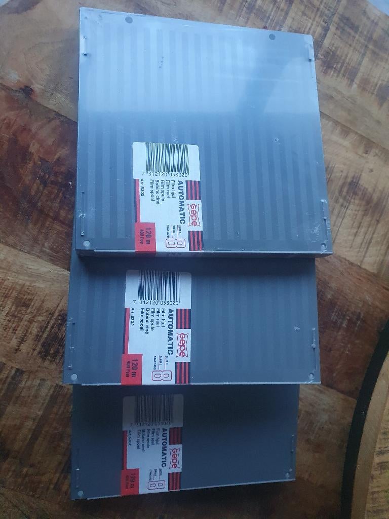 film spoel super 8 nog nieuw in plastic / doos, Audio, Tv en Foto, Filmrollen, Ophalen of Verzenden, 8mm film