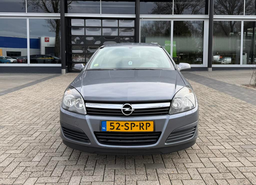 Opel Astra 1.4 16V 5D 2006 Grijs, Auto's, Voorwielaandrijving, 4 cilinders, 49 €/maand, Bedrijf