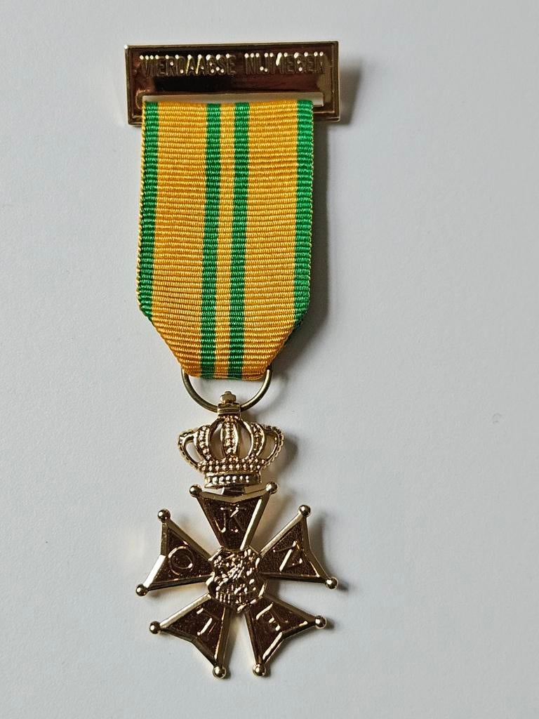 KNBLO medaille Kruis marsvaardiheid Nijmegen vierdaagse, Verzamelen, Ophalen of Verzenden, Landmacht, Nederland, Lintje, Medaille of Wings