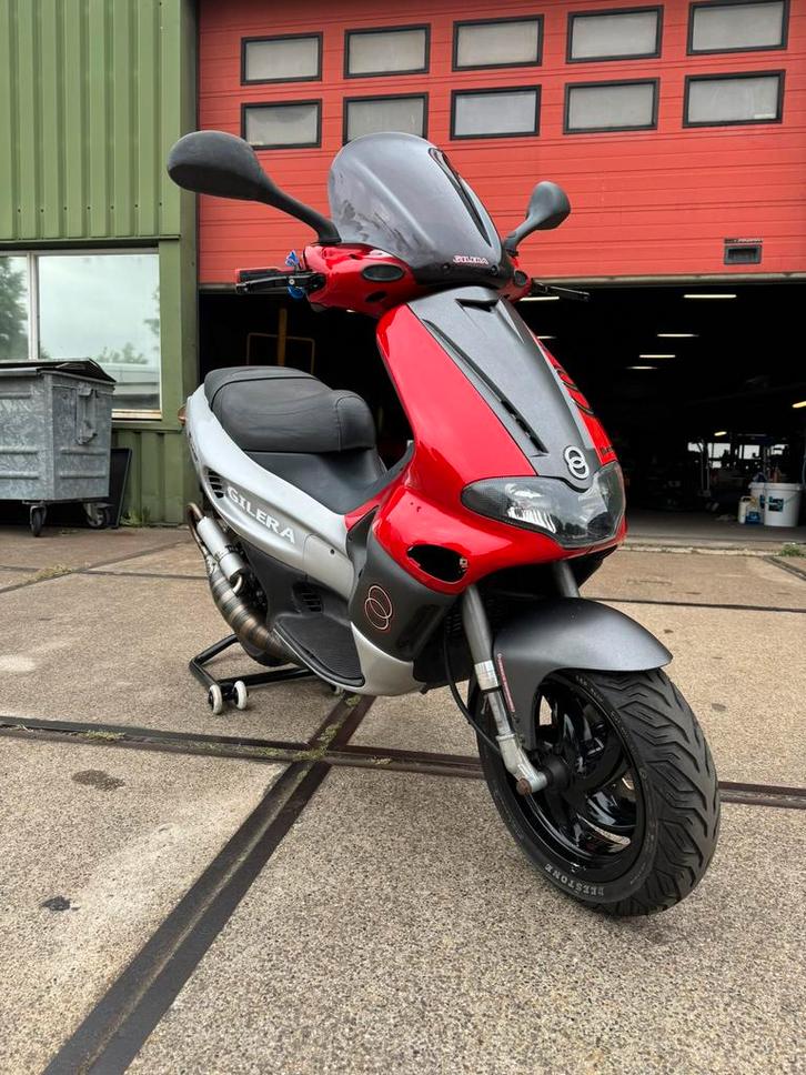 Gilera runner 7t mhr DDL 22pk, Fietsen en Brommers, Scooters | Piaggio, Zo goed als nieuw, Overige modellen, Maximaal 45 km/u
