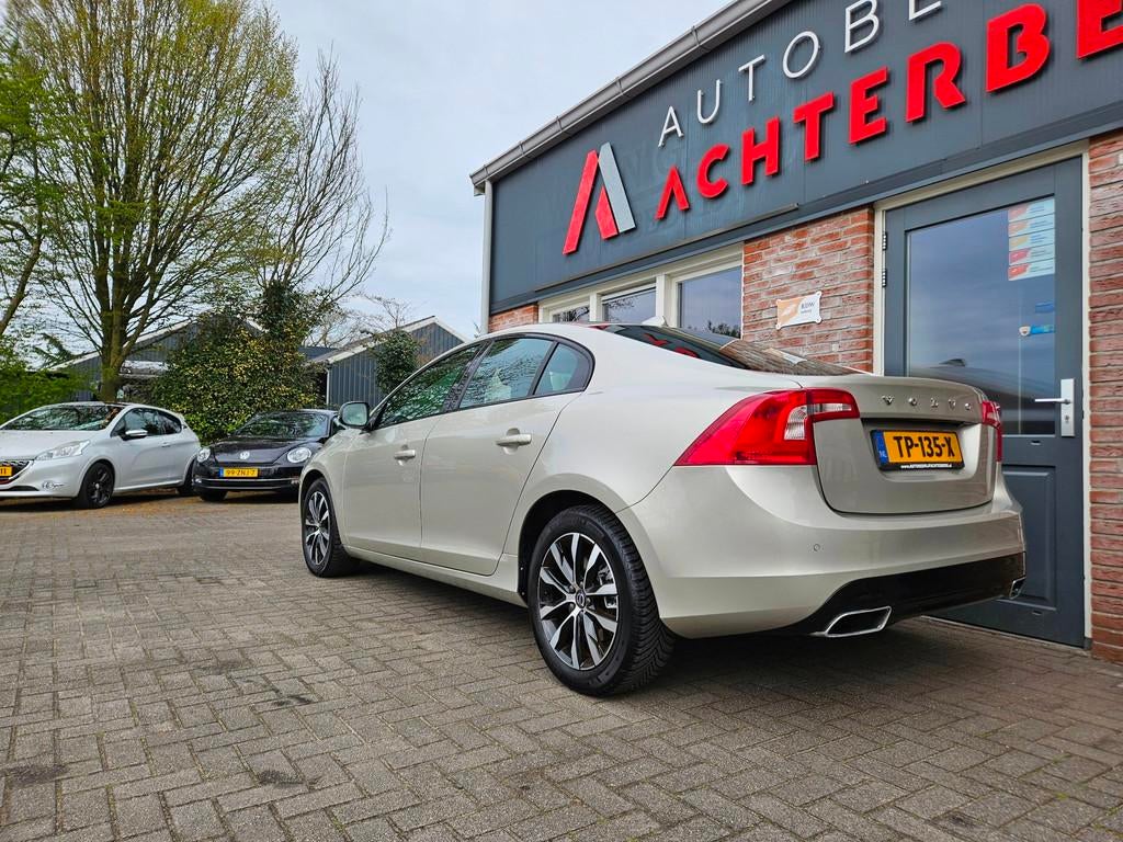 Volvo S60 1.5 T3 Polar+ Dynamic Automaat! Leer! Camera! Deal, Euro 6, 4 cilinders, Bruin, S60