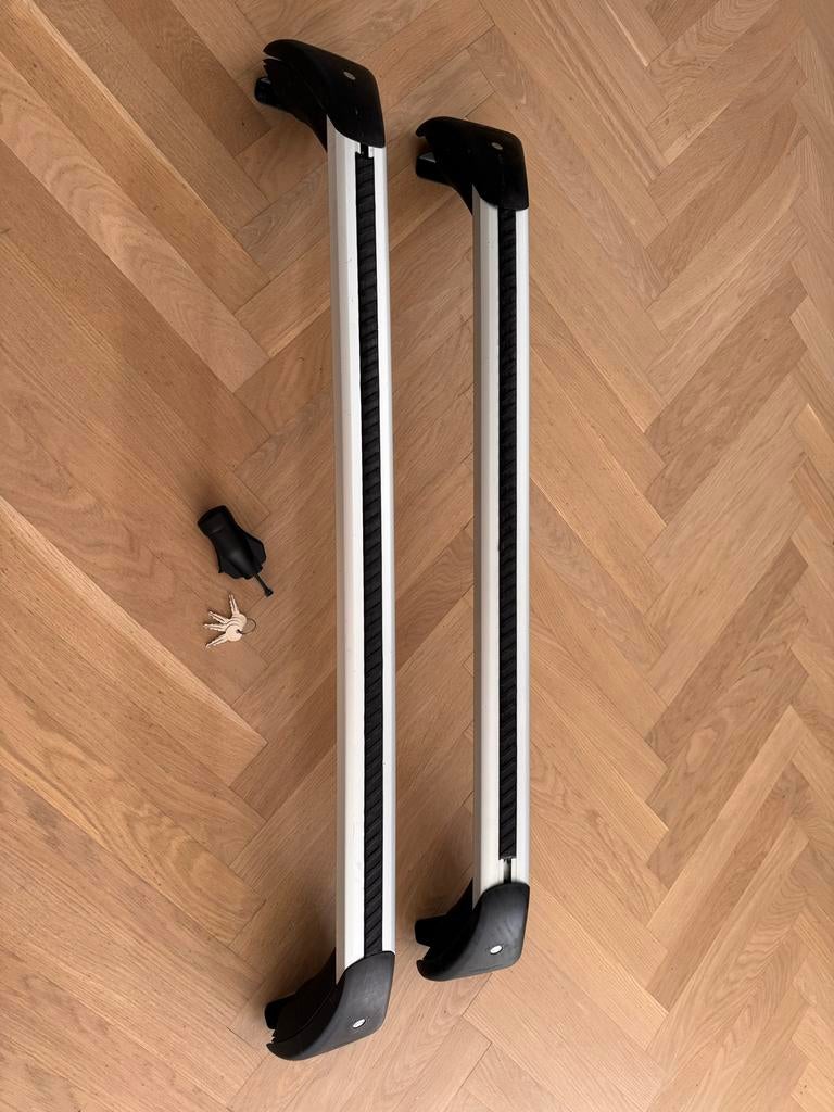 originele Volvo V40 dakdragers met slot en sleutels, Auto diversen, Ophalen, Gebruikt